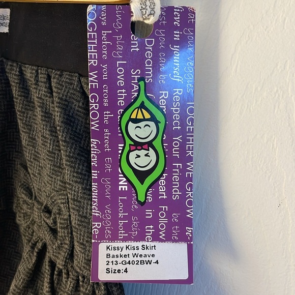 Peekaboo Beans Kissy Kiss Skirt - Picture 2 of 4